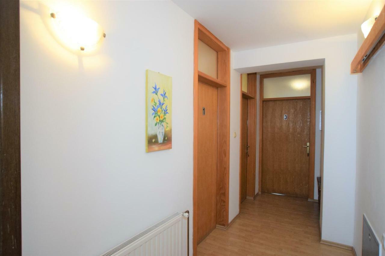 Privatni Smjestaj Most Otočac Exterior foto