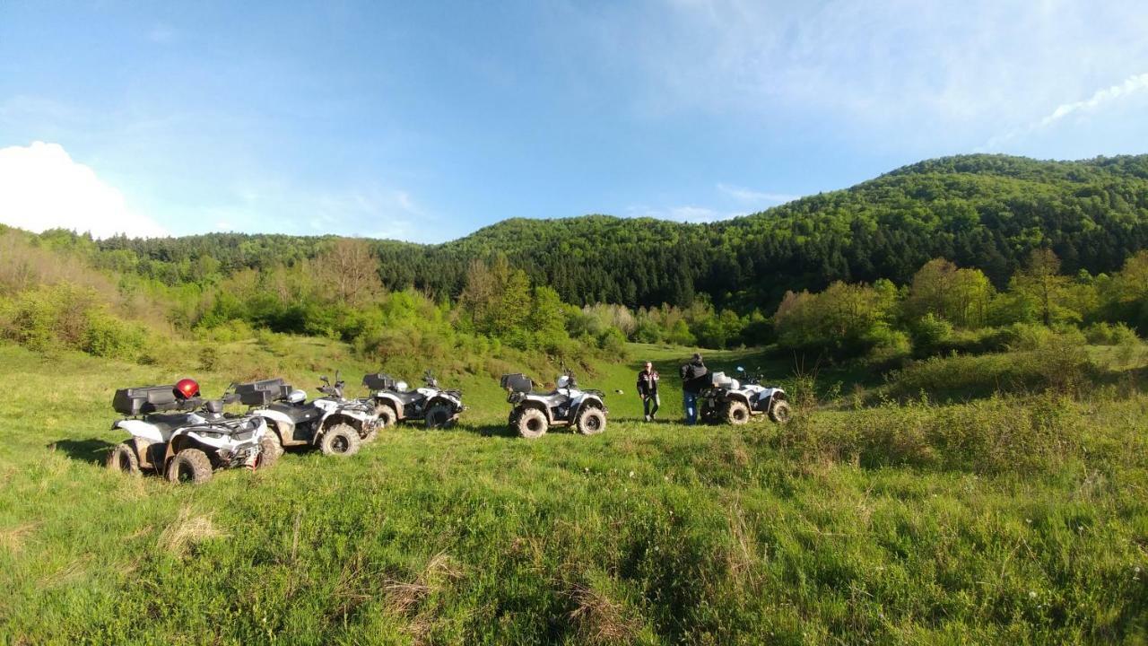 Privatni Smjestaj Most Otočac Exterior foto